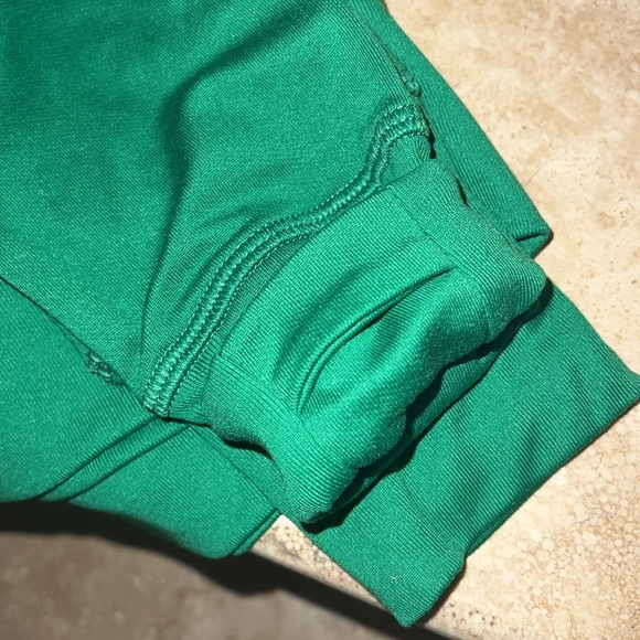 UNDER ARMOUR HOODED NORTER DAME SWEATSHIRT🍀⭐️🍀⭐️🍀⭐️💚⭐️🍀⭐️💚 - Picture 7 of 10